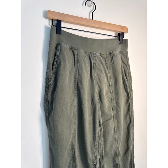 Faherty Women's Arlie Linen Blend Day Pant in Olive Green, Small - Picture 3 of 8